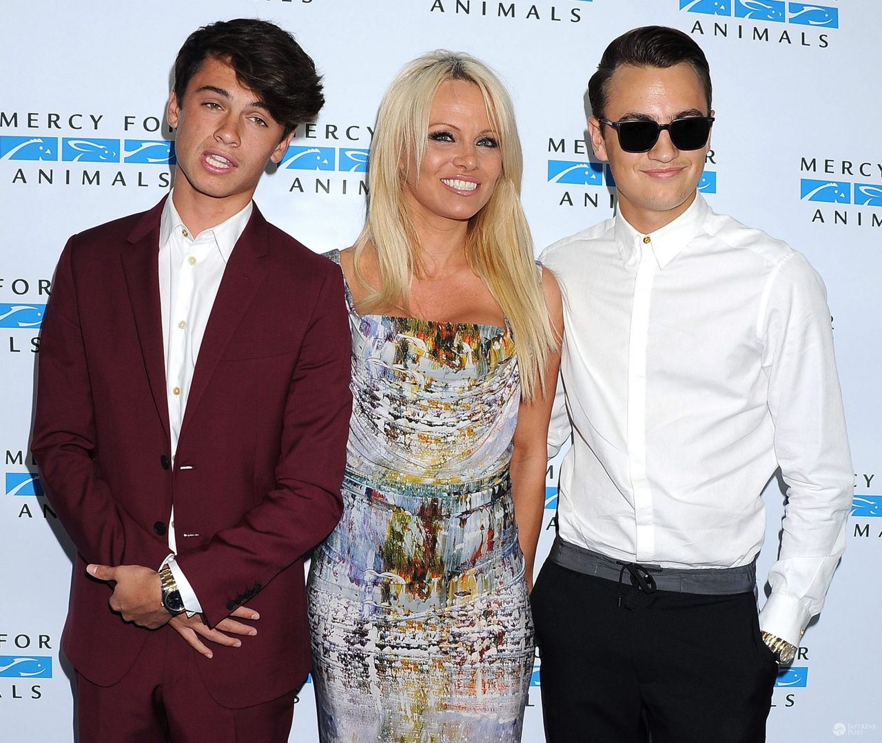 Pamela Anderson i jej synowie: Dylan Lee (po lewej) i Brandon Lee (po prawej) (fot. ONS)