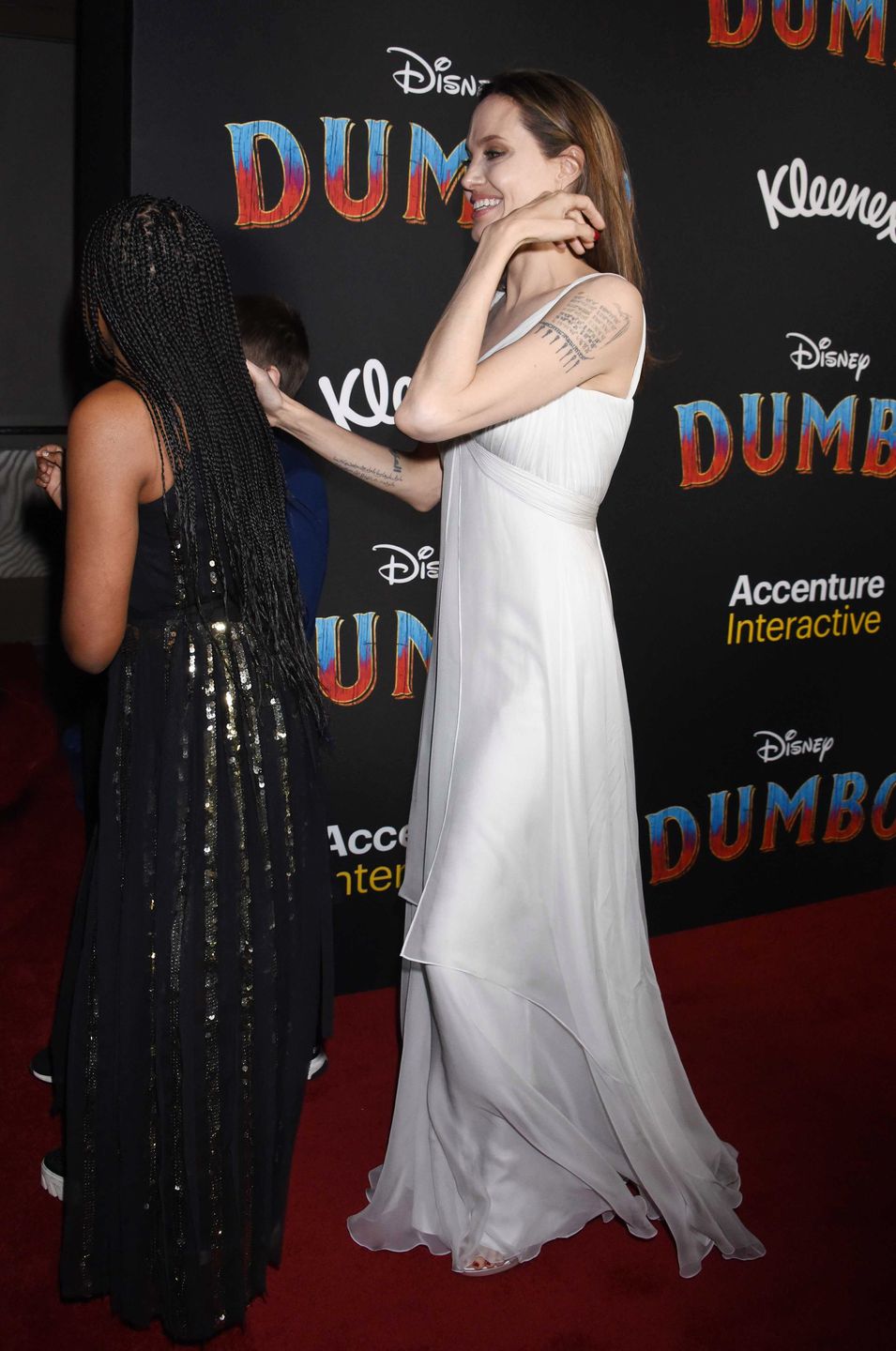 Angelina Jolie z dziećmi na premierze filmu "Dumbo"
