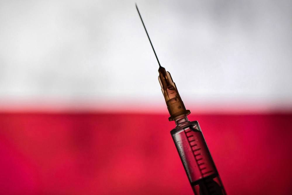 Polska 10. na świecie pod względem pełnego zaszczepienia przeciwko Covid-19.