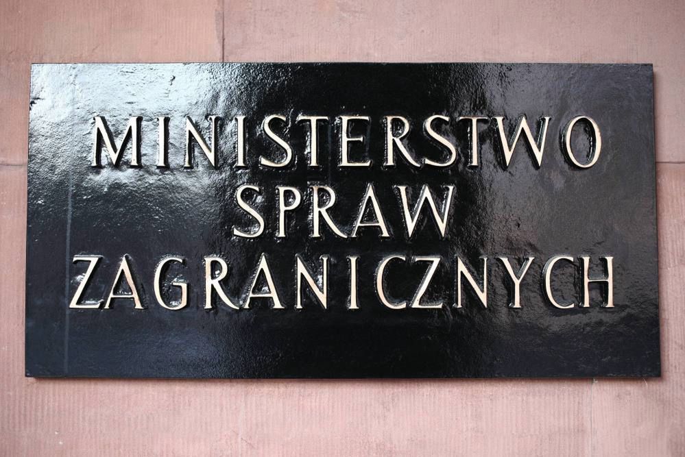 MSZ apeluje o unikanie podróży zagranicznych, które nie są konieczne.