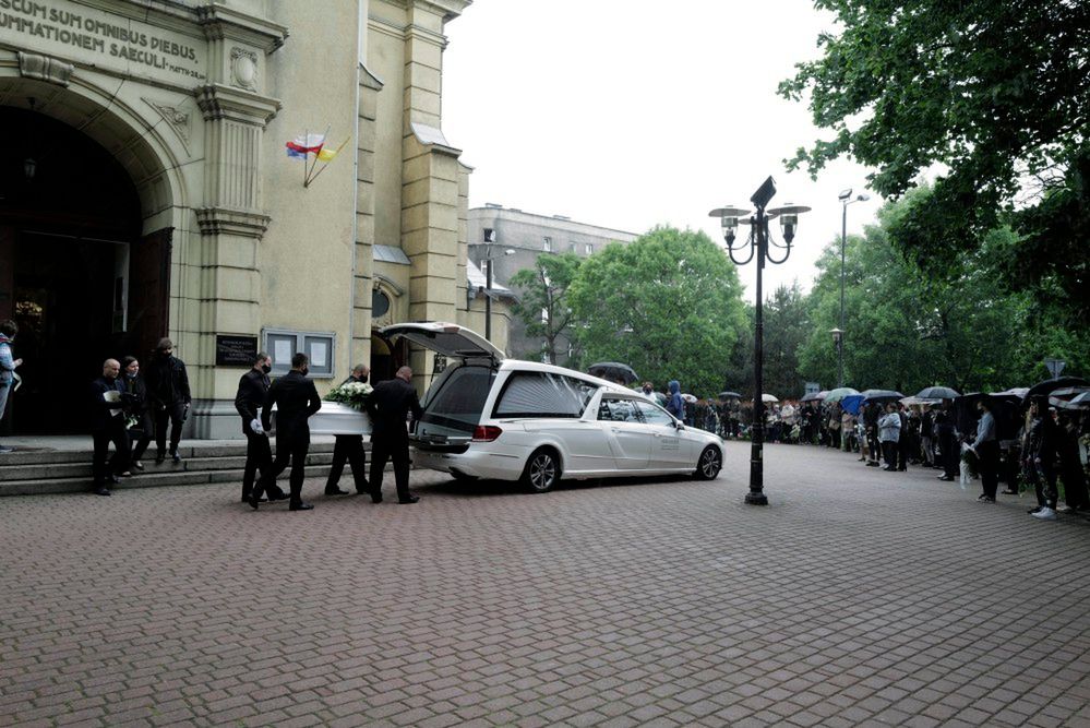 Rodzina, przyjaciele i mieszkańcy dzielnicy pożegnali 11-letniego Sebastiana