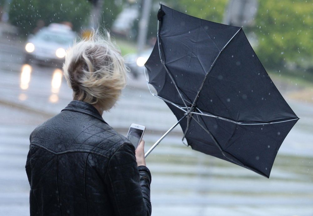 Synoptyk IMGW: praktycznie w całej Polsce deszcz; lokalnie wystąpią burze i grad.