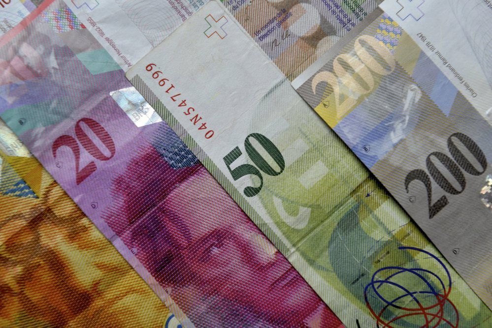 Wyższe kredyty dla Frankowiczów. Szwajcaria podniosła stopy procentowe.