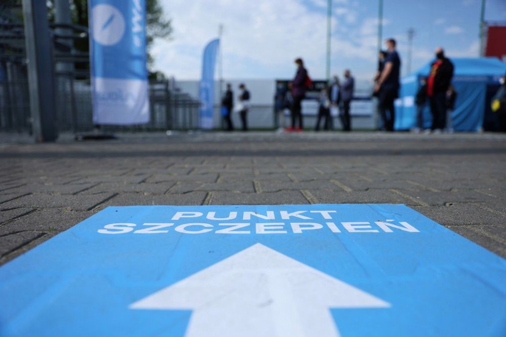 W Polsce ponad 5,2 mln osób jest w pełni zaszczepionych przeciw COVID-19.