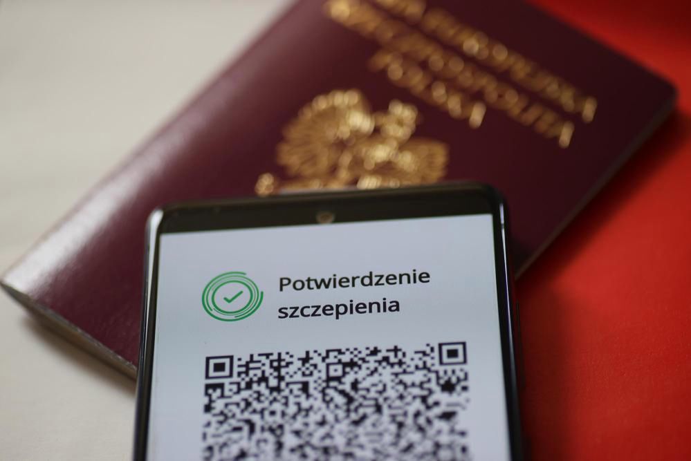 Od wtorku można pobierać Unijne Certyfikaty COVID.