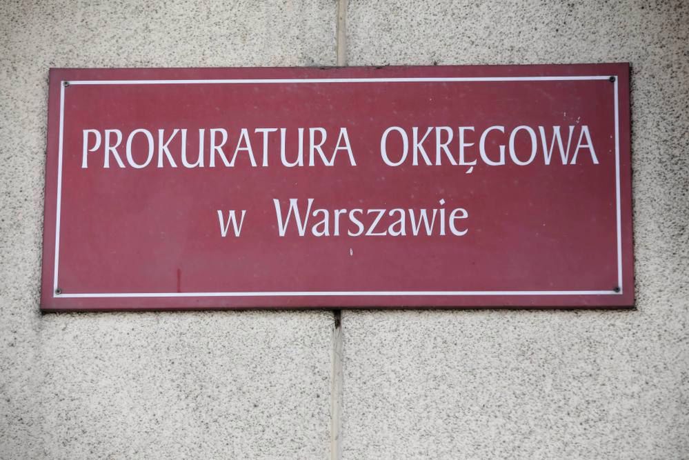 Córka Sławomira Nowaka złożyła za niego 1 mln złotych poręczenia; prokuratura odmówiła sporządzenia protokołu.