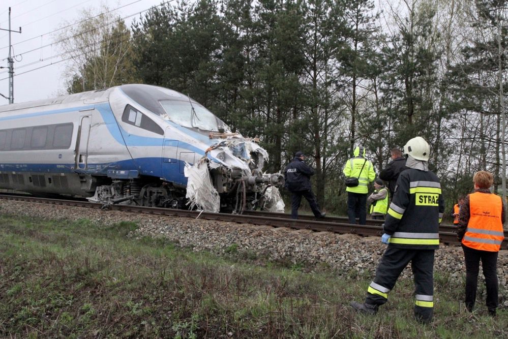 Pendolino uszkodzone pod Ozimkiem powróci na tory najprawdopodobniej w piątek.