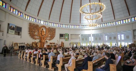 W kościołach i innych miejsca kultu od 26 czerwca 75 proc. obłożenia.