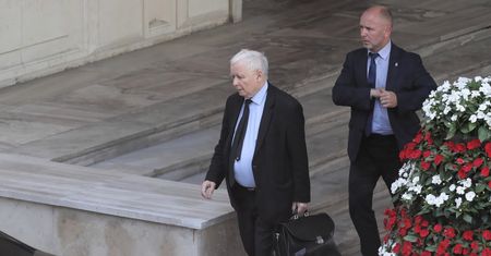 Kaczyński: najważniejsi polscy urzędnicy, ministrowie, posłowie różnych opcji politycznych byli przedmiotem ataku cybernetycznego