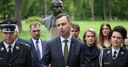 Kosiniak-Kamysz: proponujemy ryczałt za prywatne wizyty lekarskie.