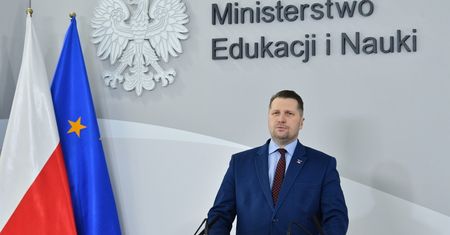 Czarnek: chcemy stworzyć dwa programy nauczania historii lokalnej