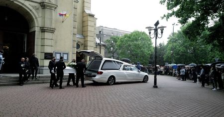 Rodzina, przyjaciele i mieszkańcy dzielnicy pożegnali 11-letniego Sebastiana