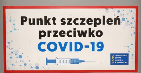Osoby z niepełnosprawnościami i ich opiekunowie z pierwszeństwem w punktach szczepień.