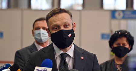 Wojewoda zachodniopomorski: szpital tymczasowy będzie utrzymywany