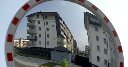 PFR Nieruchomości: 1340 chętnych na 463 mieszkania w trzech miastach.