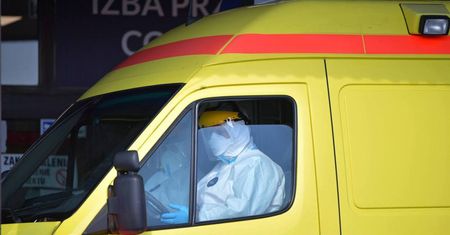 Tłumy dziecięcych pacjentów na szpitalnych oddziałach. Szaleje nie tylko COVID-19, ale także wirus RSV