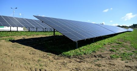Instalowanie paneli słonecznych może być “zaraźliwe”