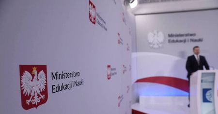 Czy jest szansa na powrót do szkoły jeszcze w kwietniu?