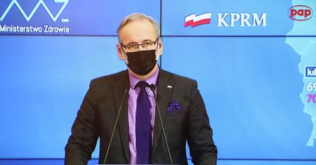 Co dalej z obostrzeniami?Jakie zmiany od poniedziałku w obostrzeniach?