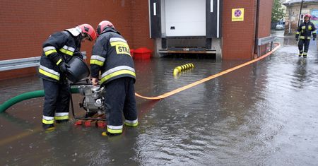 Od północy 290 interwencji związanych ze zjawiskami pogodowymi.