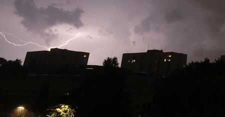 Ostrzeżenie IMGW przed burzami dla południowo-wschodniej części kraju.