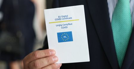 Unijny Certyfikat COVID już działa w krajach Unii Europejskiej.