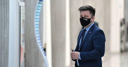 Dworczyk: nie ma w tej chwili żadnych rozmów dot. przymusu szczepienia.