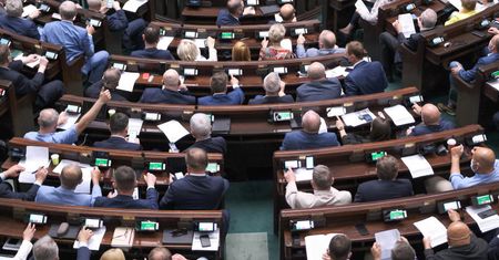 Najnowszy Sondaż: PiS Nadal na Prowadzeniu; Dalej KO i Konfederacja