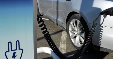 Ruszył nabór wniosków o dotację do zakupu samochodów elektrycznych.