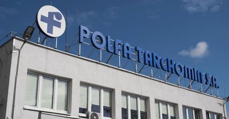 Małecki: Polfa Tarchomin będzie mogła produkować 45 mln ampułek szczepionek na Covid-19 rocznie