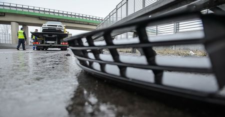 IMGW: ostrzeżenia przed oblodzeniem niemal w całym kraju.