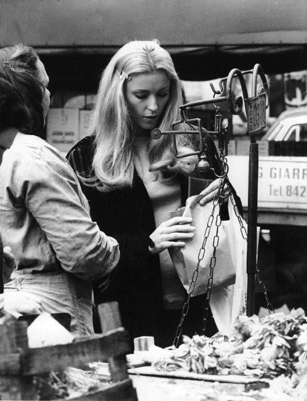 Sharon Tate w Londynie, 1 grudnia 1965