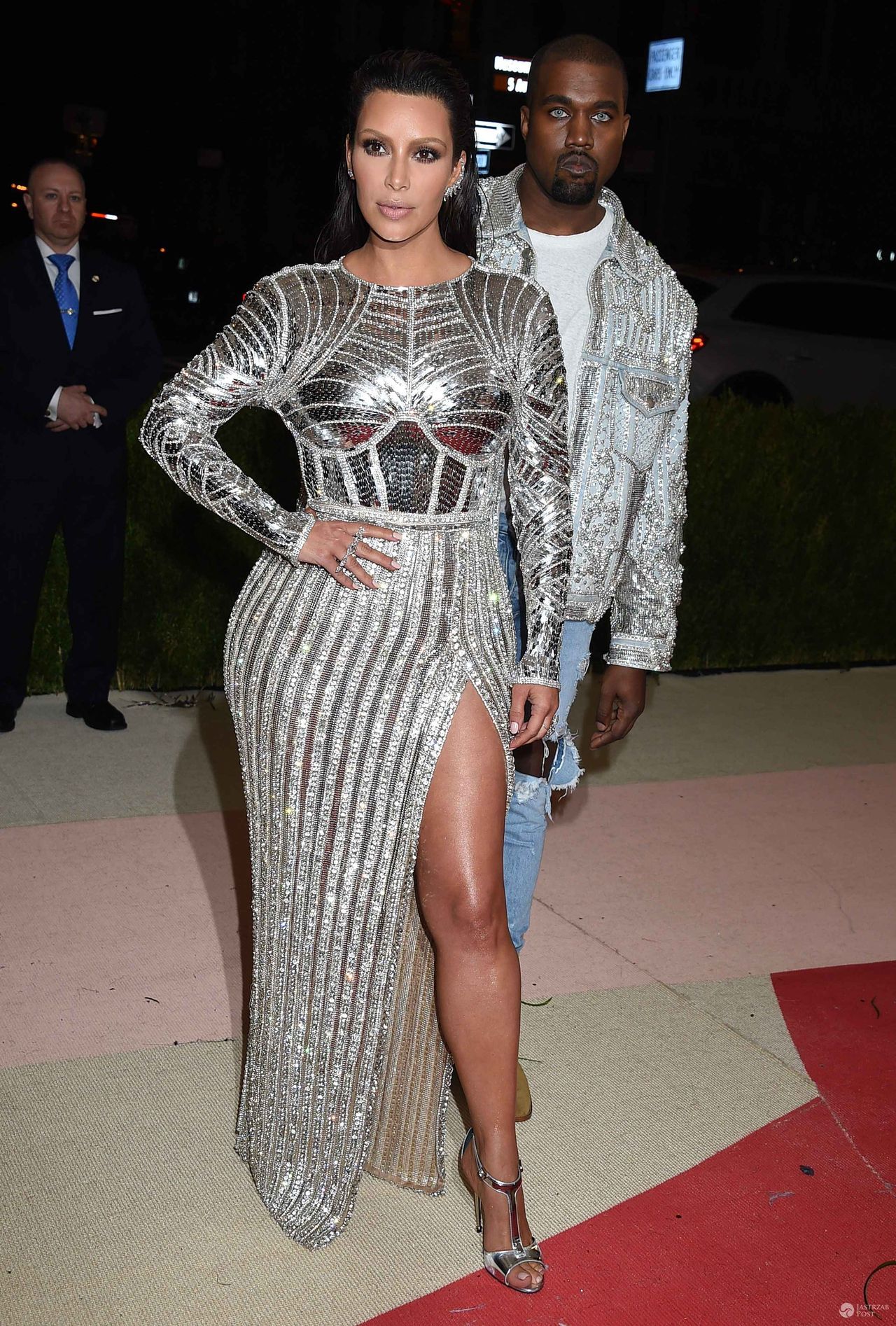 Kreacje pary: Balmain. Kim Kardashian i Kanye West na MET Gali 2016 (fot. ONS)