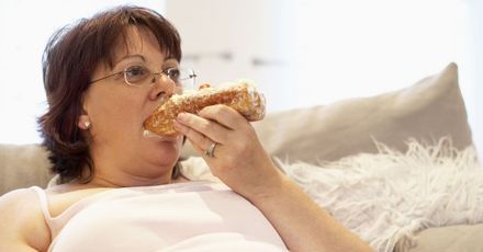 Wysoki poziom cholesterolu sprzyja rozprzestrzenianiu się komórek rakowych w ciele
