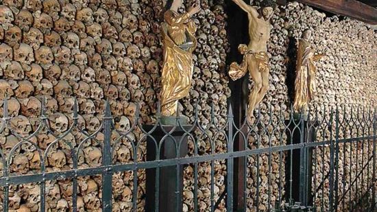 Kult relikwii jest równie stary jak Kościół.