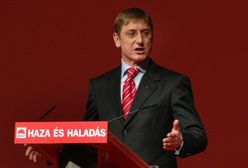 Węgierscy socjaliści murem za Gyurscanym