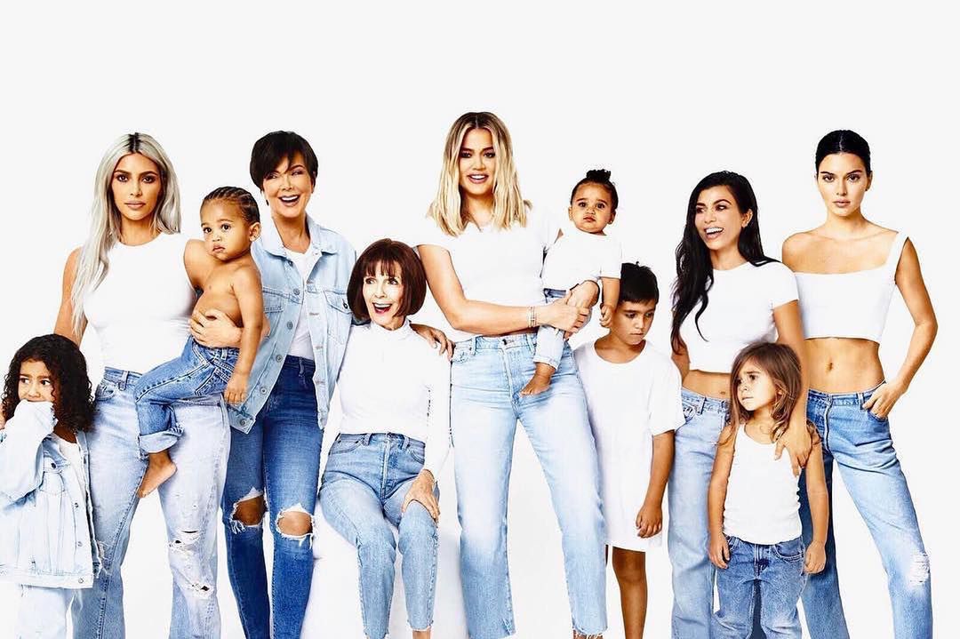 24 grudnia - ostatnia świąteczna kartka rodziny Kardashian