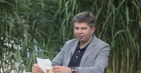 Paweł szuka żony? A może czegoś innego?