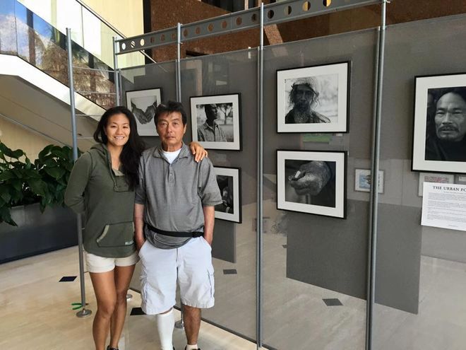 Fotografowała bezdomnych na ulicach Honolulu. Po 10 latach odnalazła wśród nich zaginionego ojca