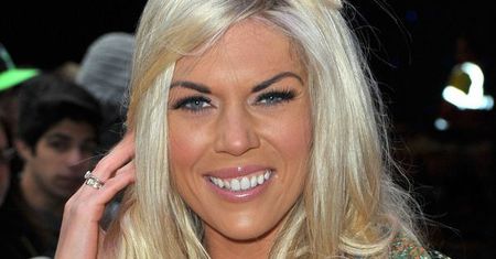 Frankie Essex: ona uwielbia pokazywać swoje wdzięki!