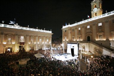 Milion ludzi świętowało w deszczu Białą Noc w Rzymie