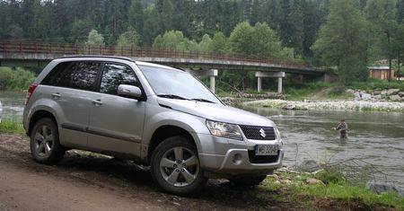 TEST: Suzuki Grand Vitara - Nie potrzebuje asfaltu