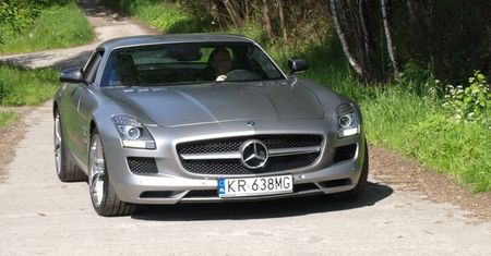 Mercedes SLS AMG: Skrzydła anioła, dusza diabła
