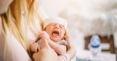 Co może być przyczyną biegunki u noworodka?