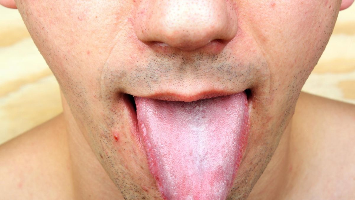 Powieki, usta, język i inne miejsca, które zdradzają więcej, niż myślisz