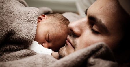 Ci ojcowie mają mądrzejsze dzieci. Przeprowadzono eksperyment
