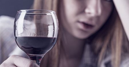 Pokazała, co w 30 dni alkohol może zrobić z ciałem. Szokujące wyniki eksperymentu