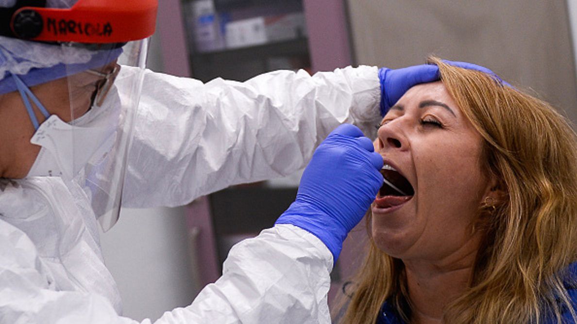 Wariant Omikron. Mity związane z wykonywaniem testów. Nie wierz w nie