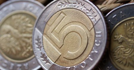 Przed urlopem wkłada monetę do zamrażarki. Młoda mama wyjaśnia dlaczego to robi