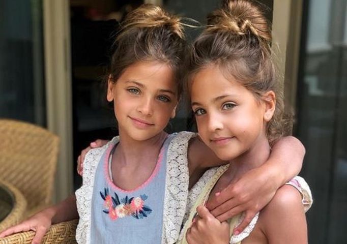 Najpiękniejsze bliźniaczki na świecie. Tak dziś wyglądają